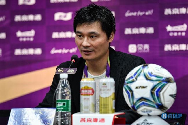 白丝女仆被震蛋折磨调教室